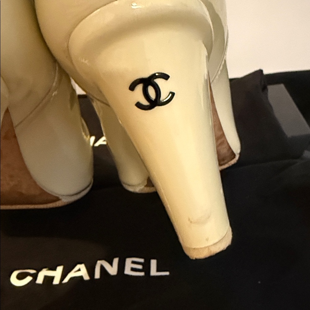 Chanel boots - Picture 6 of 14